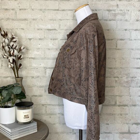 Fate | Brown Snakeskin Faux Suede Cropped Jacket - Picture 4 of 7